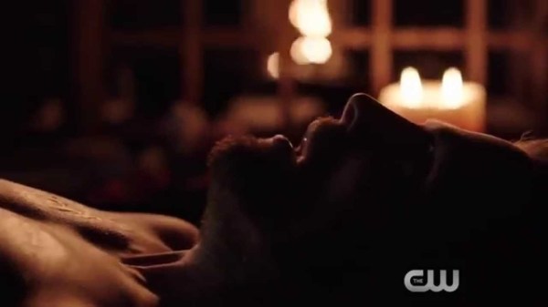 Arrow Midnight City lives