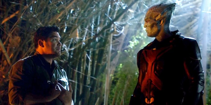 Supergirl-Manhunter-and-Dean-Cain