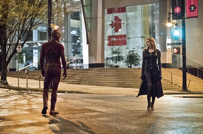 the-flash-invincible-image-grant-gustin-katie-cassidy